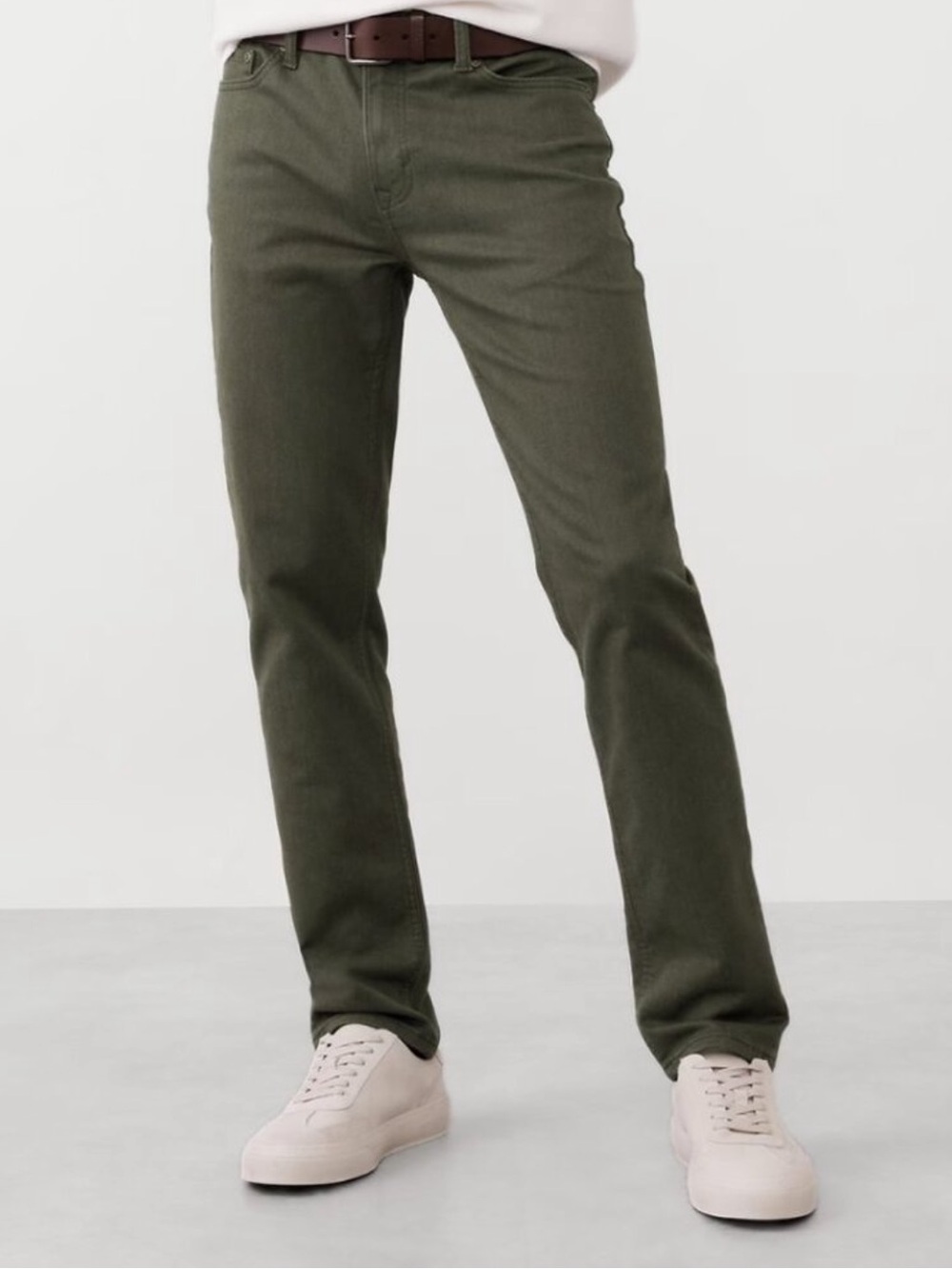 Like New Banana Republic Men's Slim Fit Travel Jean